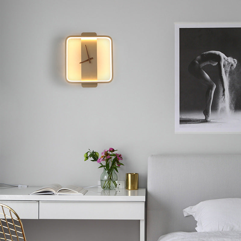 Nordic-Inspired Wall Lamp – Elegant Bedside Lighting with Integrated Clock